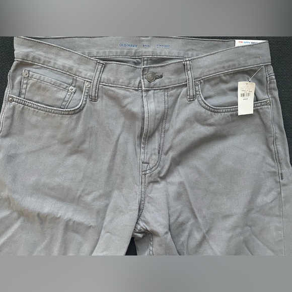 Old Navy Men’s Light Grey Straight Pants - Picture 4 of 7
